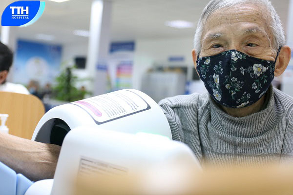 Huyết áp tăng cao: Triệu chứng, Nguyên nhân và cách điều trị