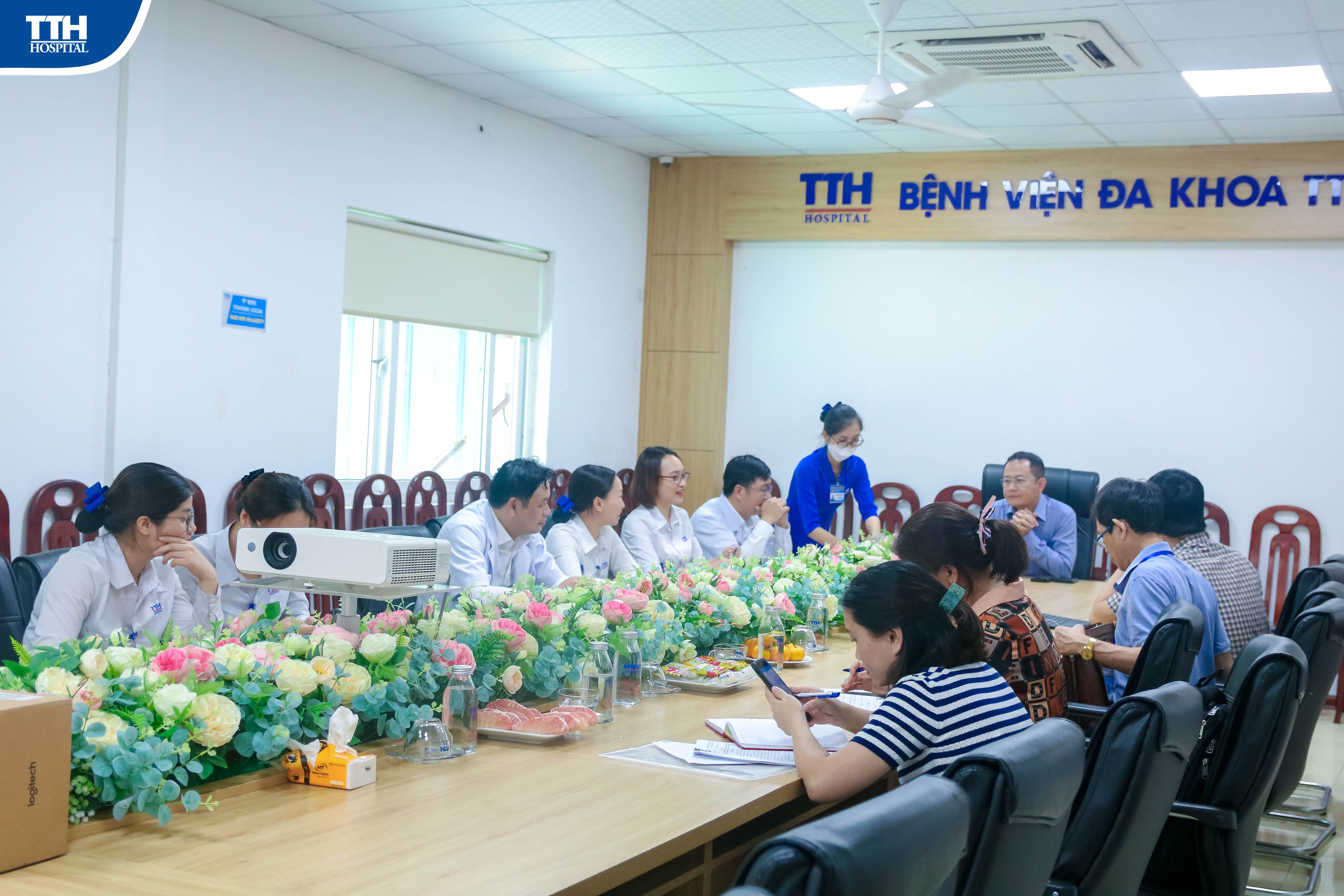 ĐÓN TIẾP ĐOÀN THANH TRA CỦA SỞ Y TẾ VỀ CÔNG TÁC KHÁM CHỮA BỆNH